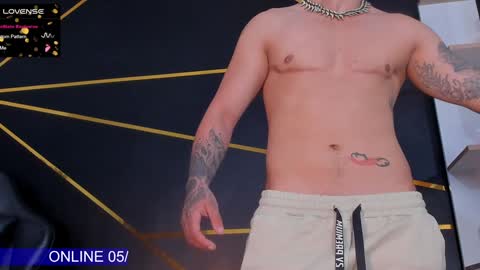 Snapshot of stefan_wonder_ chatting on 01-05-25, 02:52 Wonder online show from 01-05-25, 02:52