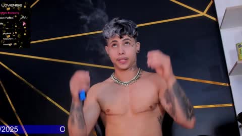 Snapshot of stefan_wonder_ chatting on 01-08-25, 01:52 Wonder online show from 01-08-25, 01:52