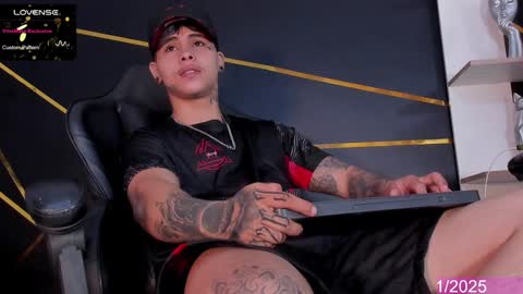 Snapshot of stefan_wonder_ chatting on 01-22-25, 02:24 Wonder online show from 01-22-25, 02:24