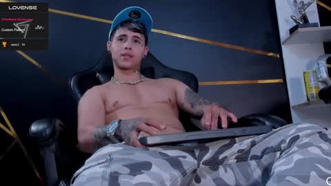 Snapshot of stefan_wonder_ chatting on 02-02-25, 08:51 Wonder online show from 02-02-25, 08:51