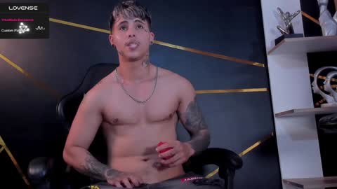 Snapshot of stefan_wonder_ chatting on 02-07-25, 04:35 Wonder online show from 02-07-25, 04:35