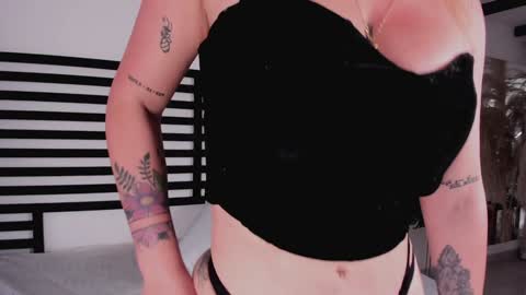 Stefanny   online show from 12-14-24, 03:58