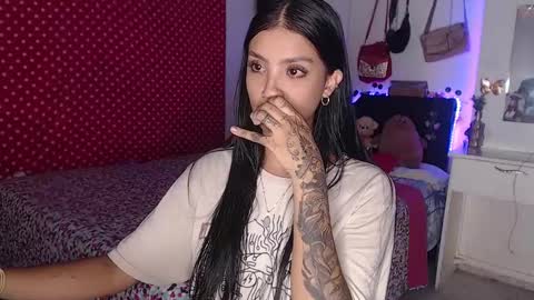 Im MiaIts my first day here  online show from 12-23-24, 02:24