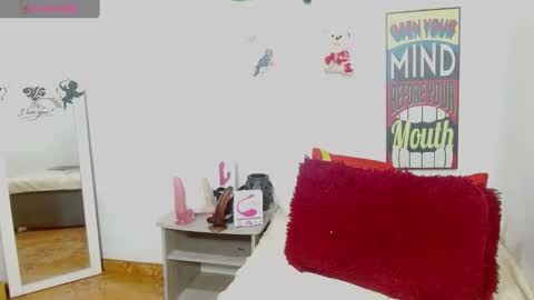 Stefanny online show from 12-06-24, 05:11