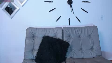 Snapshot of stefannym chatting on 02-11-26, 10:26 Stefy Milf online show from 02-11-26, 10:26