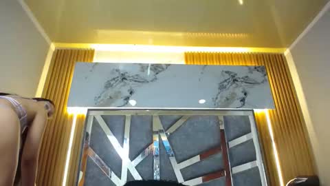 Snapshot of stefanvix202 chatting on 12-14-25, 06:08 Stefan online show from 12-14-25, 06:08