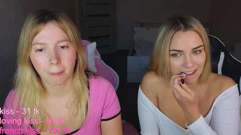 Snapshot of stefany_and_bettany chatting on 10-20-25, 02:06 stefany_and_bettany online show from 10-20-25, 02:06