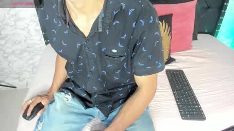 stefany_pablo1 online show from 01-08-25, 12:15