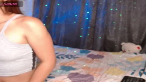 stefany_pablo1 online show from 11-05-25, 01:22