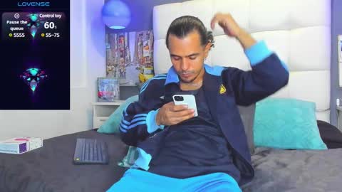 Snapshot of steffanxxll chatting on 01-13-25, 05:55 ---steffan--- online show from 01-13-25, 05:55