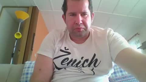 Snapshot of steki038434 chatting on 12-19-24, 08:23 steki038434 online show from 12-19-24, 08:23