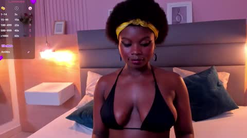 Snapshot of stela_ebony chatting on 10-25-25, 04:02 STELA online show from 10-25-25, 04:02