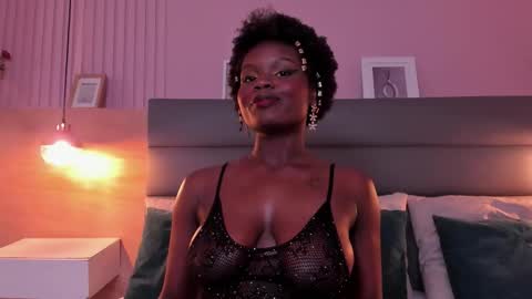 Snapshot of stela_ebony chatting on 11-08-25, 09:57 STELA online show from 11-08-25, 09:57