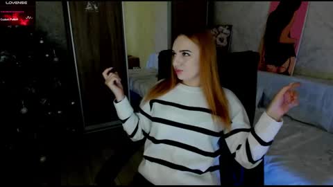 Snapshot of stella__cox chatting on 01-13-25, 06:27 Stella  Cox online show from 01-13-25, 06:27