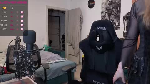 Snapshot of stella_and_carol chatting on 09-16-25, 02:51 Diana online show from 09-16-25, 02:51