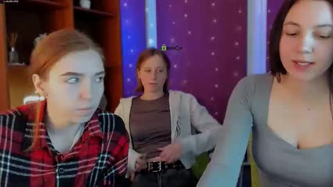 Snapshot of stella_flower chatting on 02-07-26, 07:34 stella_flower online show from 02-07-26, 07:34