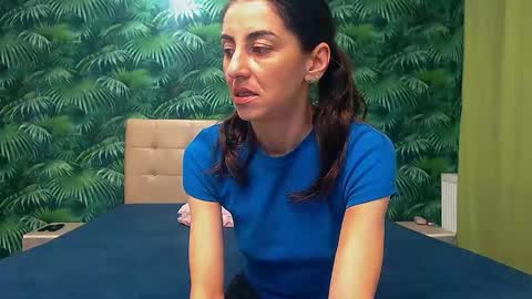 Snapshot of stella_john chatting on 01-13-25, 05:33 Stella John online show from 01-13-25, 05:33