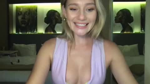 Stella online show from 09-29-25, 12:54