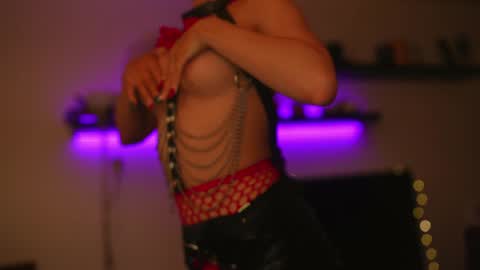 Snapshot of stella_shock chatting on 12-07-24, 06:21 Stella online show from 12-07-24, 06:21