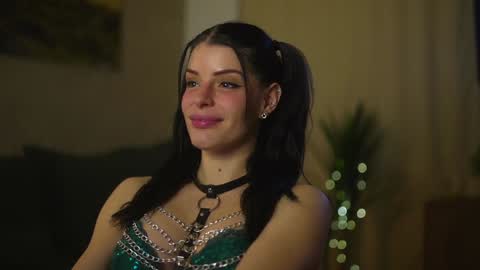 Snapshot of stella_shock chatting on 01-17-25, 06:26 Stella online show from 01-17-25, 06:26