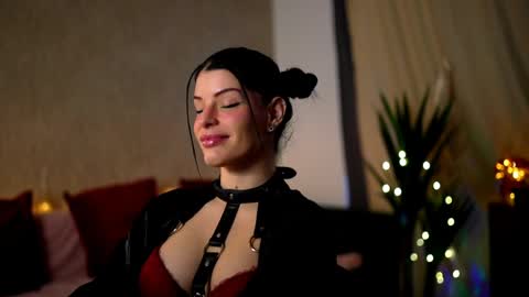 Snapshot of stella_shock chatting on 01-28-25, 07:00 Stella online show from 01-28-25, 07:00