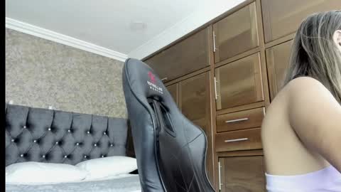 Estella online show from 01-07-25, 10:52