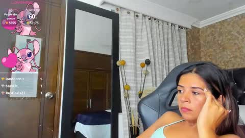 Estella online show from 02-11-25, 02:25