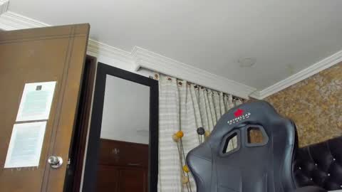 Estella online show from 03-02-25, 02:30