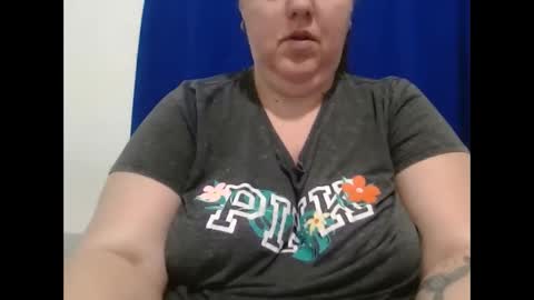 Snapshot of stellabigboobs chatting on 12-15-25, 04:39 stellabigboobs online show from 12-15-25, 04:39