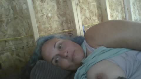 Snapshot of stellaquinn1775 chatting on 09-30-25, 05:29 Stella online show from 09-30-25, 05:29