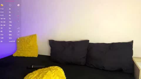 Snapshot of stellar_blade chatting on 02-20-26, 06:26 Alexia online show from 02-20-26, 06:26