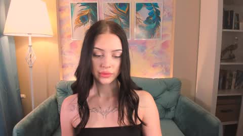 Snapshot of stellary_shy chatting on 12-16-24, 02:05 Stellary online show from 12-16-24, 02:05