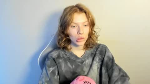 S T E L L A online show from 12-17-25, 08:09