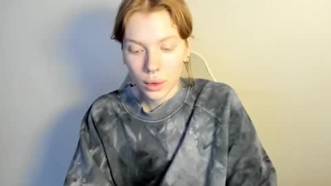 S T E L L A online show from 12-18-25, 08:31