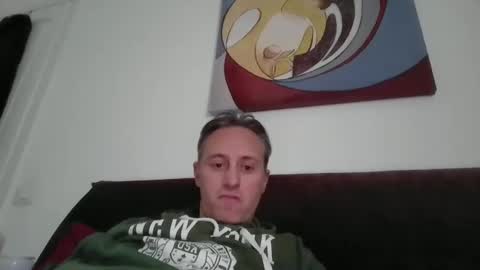 Snapshot of sten015 chatting on 11-26-25, 02:07 sten015 online show from 11-26-25, 02:07