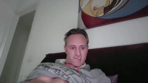Snapshot of sten015 chatting on 02-12-26, 02:56 sten015 online show from 02-12-26, 02:56