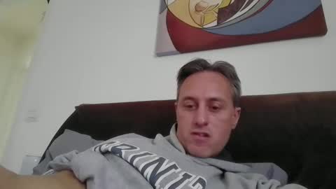 Snapshot of sten015 chatting on 02-17-26, 01:40 sten015 online show from 02-17-26, 01:40