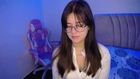 Emma online show from 02-15-25, 03:52