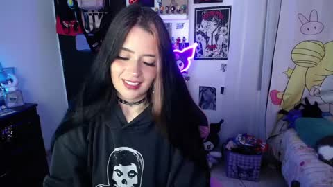 Snapshot of stephani_rousso chatting on 03-04-25, 07:54 joha cosmo online show from 03-04-25, 07:54
