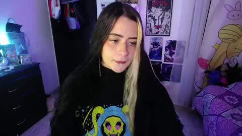 Snapshot of stephani_rousso chatting on 09-11-25, 08:53 joha cosmo online show from 09-11-25, 08:53