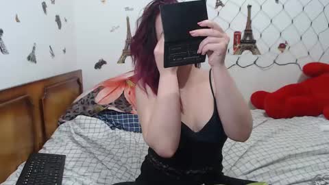 Snapshot of stephaniewild chatting on 03-04-25, 05:42 Stephanie online show from 03-04-25, 05:42