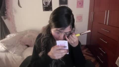 Stephanie  online show from 12-19-25, 01:34