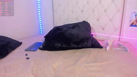 Anny online show from 04-11-26, 07:45