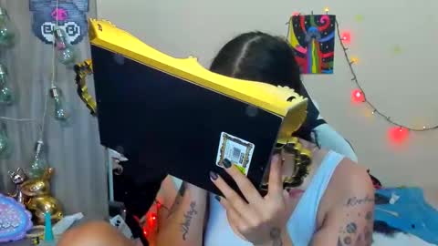 Stephany  independient model  online show from 11-05-25, 11:27