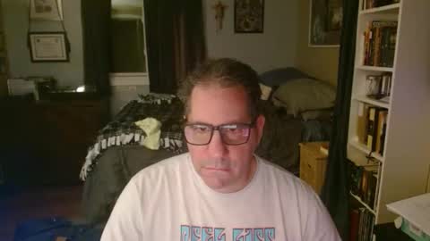 Snapshot of stephenhal9 chatting on 01-19-26, 04:05 stephenhal9 online show from 01-19-26, 04:05