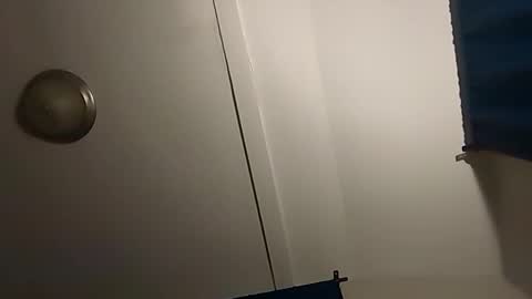 Snapshot of sterng123 chatting on 12-29-24, 09:50 sterng123 online show from 12-29-24, 09:50