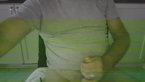 Snapshot of steve093066 chatting on 01-11-26, 02:11 Steve online show from 01-11-26, 02:11