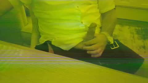 Snapshot of steve093066 chatting on 02-10-26, 10:36 Steve online show from 02-10-26, 10:36