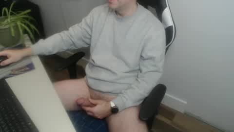 steve_oo8 online show from 02-04-25, 12:55