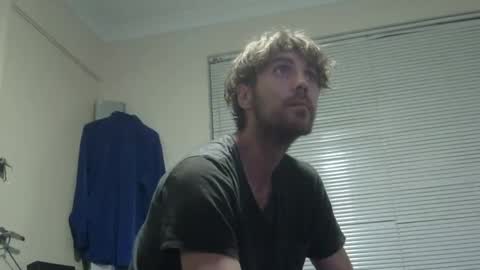 Snapshot of steveaussie chatting on 01-12-25, 03:46 Australian420 online show from 01-12-25, 03:46